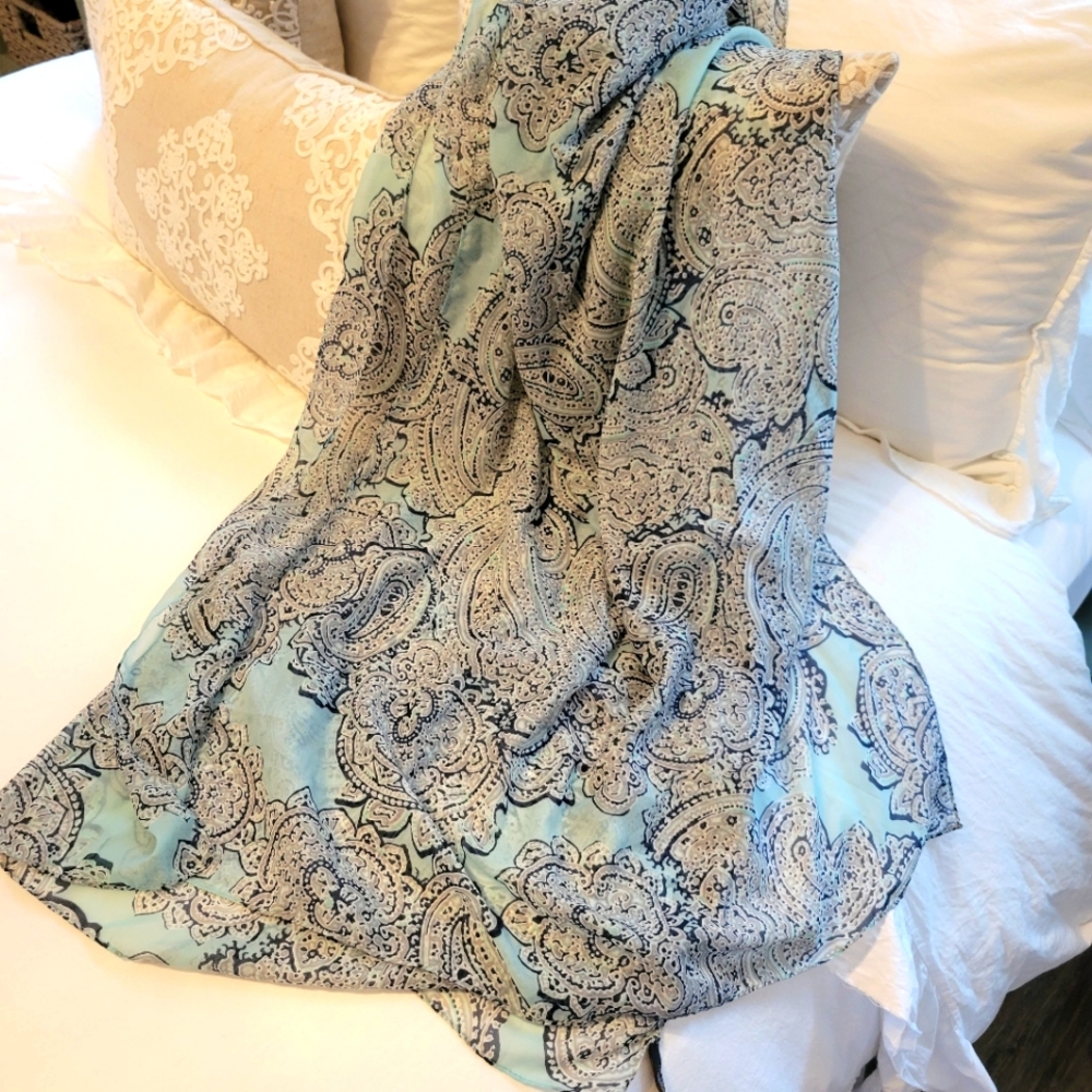 The Limited Scarf Paisely